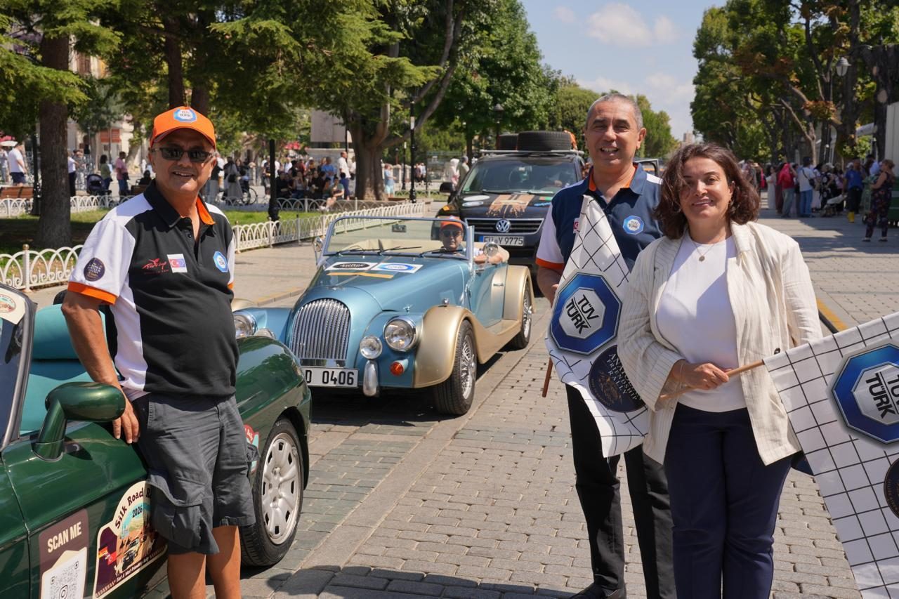 TÜVTÜRK'ün destekli Anadolu Dostluk Rallisi başladı