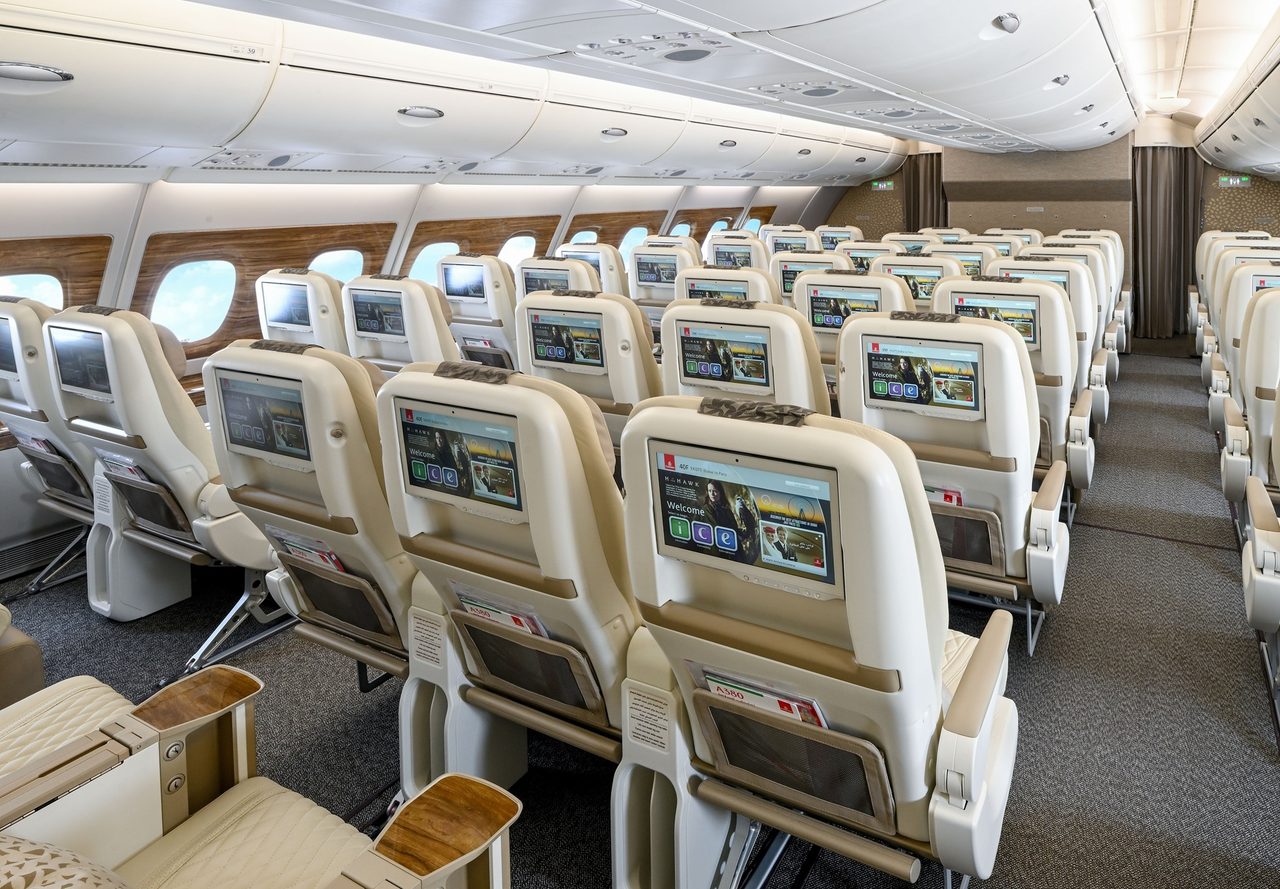 Emirates 100. uçağını modernize etti, 5 milyar dolarlık dönüşüm sürüyor