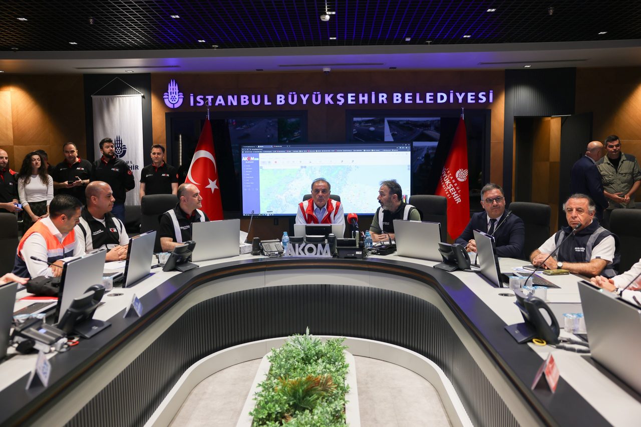 İBB Başkanvekili Aslan: 6 bin 908 personel ve 2 bin 175 araçla sahada hazırız