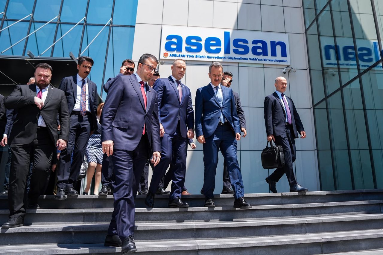Polonya Cumhurbaşkanı Nawrocki ASELSAN'ı ziyaret etti