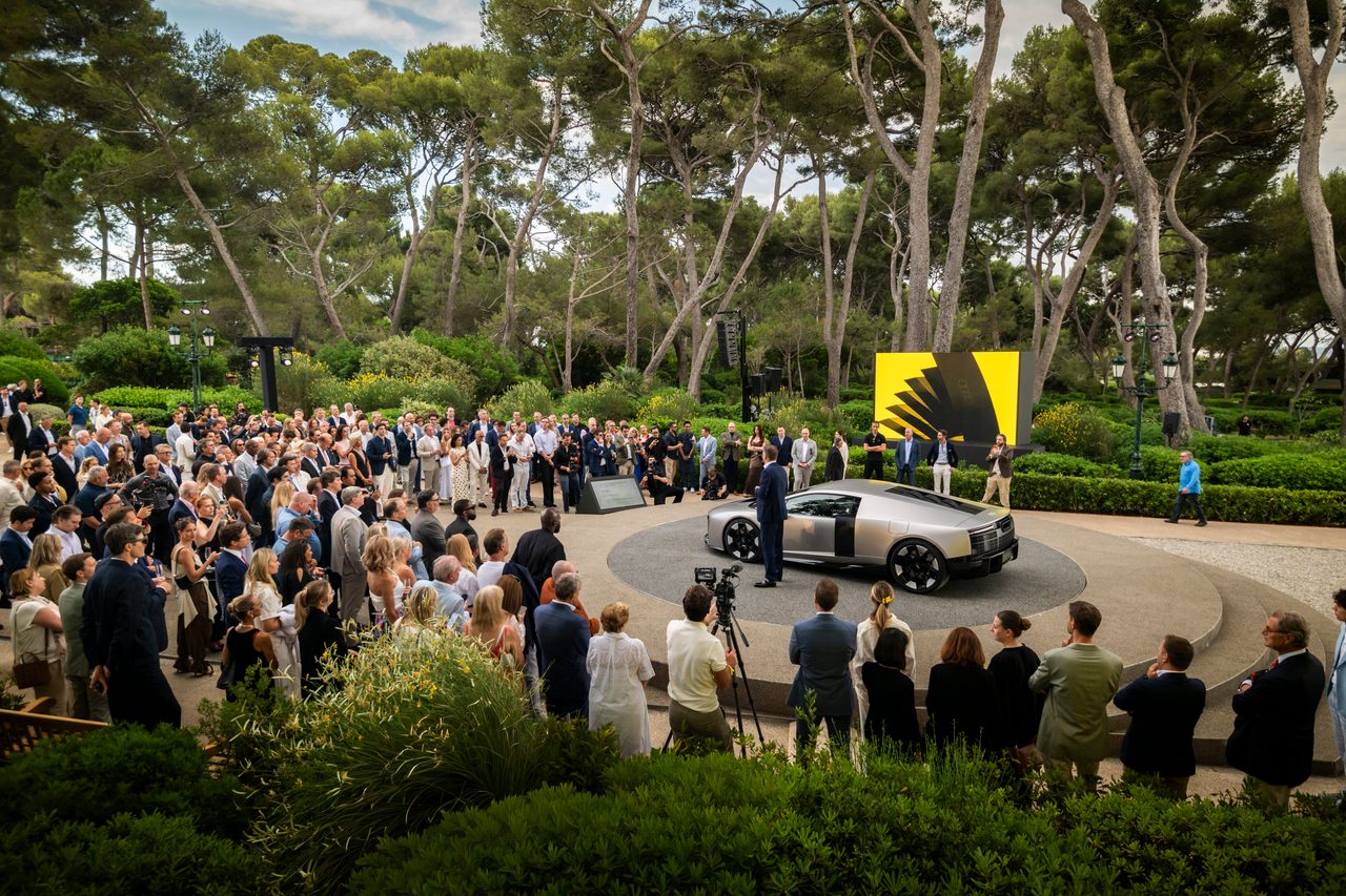 Audi Nuvolari: 405 günde geliştirilen süper otomobil