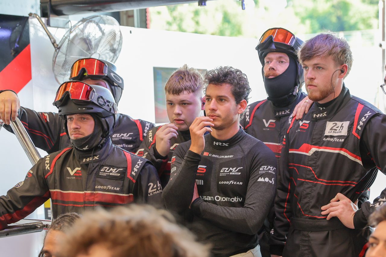 Cem Bölükbaşı European Le Mans Series'te Imola'da Kazandı