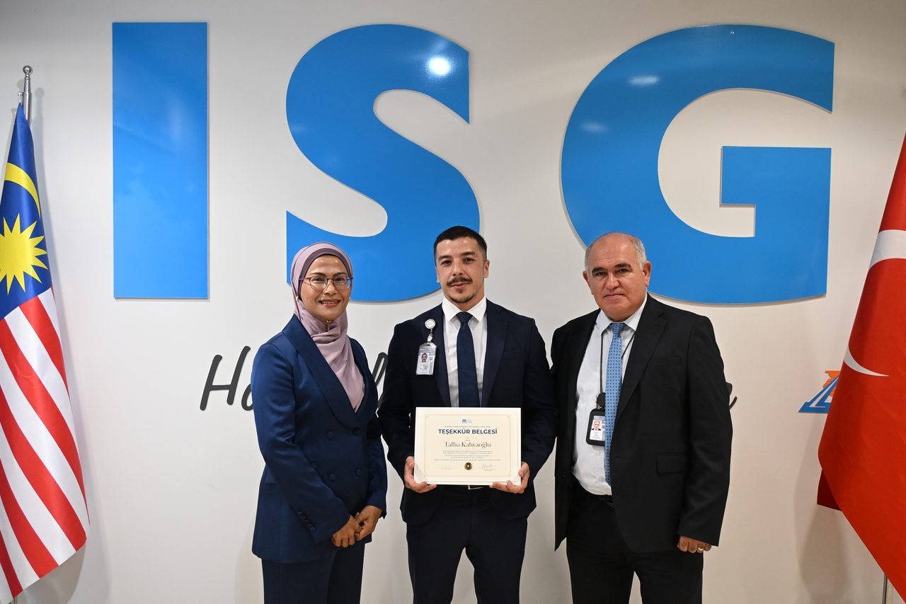 İstanbul Sabiha Gökçen Havalimanı'nda terminal memurları bebeğin hayatını kurtardı