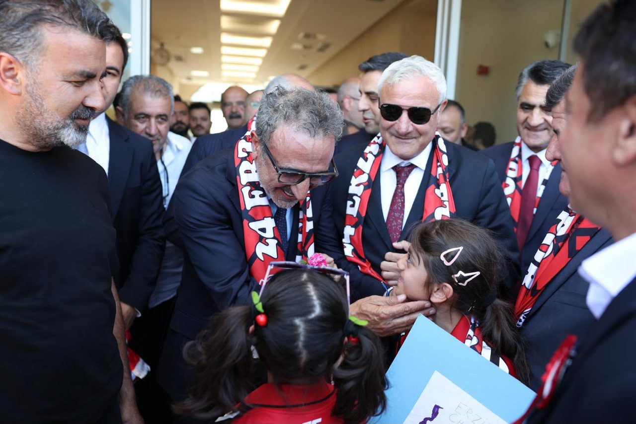 Chobani kurucusu Hamdi Ulukaya, Erzincanspor'a 5 milyon dolar destek verdi