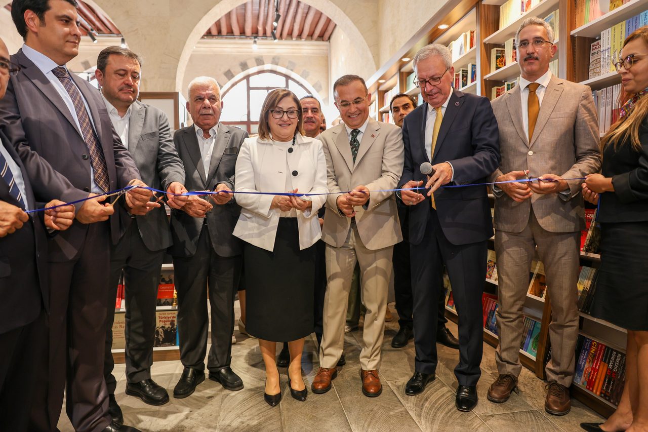 İş Bankası Kültür Yayınları Gaziantep'te 31. Kitabevini Açtı