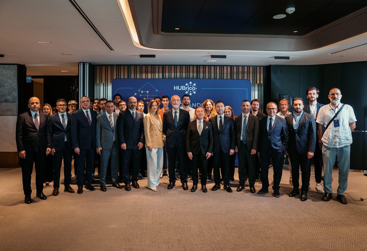Halkbank ve İTÜ ARI Teknokent'ten 10 Girişime Destek
