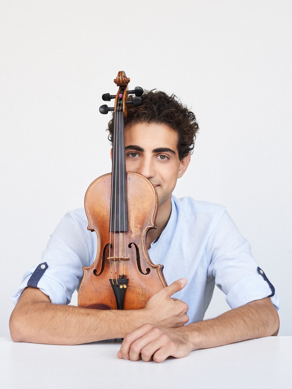 Keman Virtüözü Elvin Hoxha Ganiyev Güney Afrika'da Konser Verecek