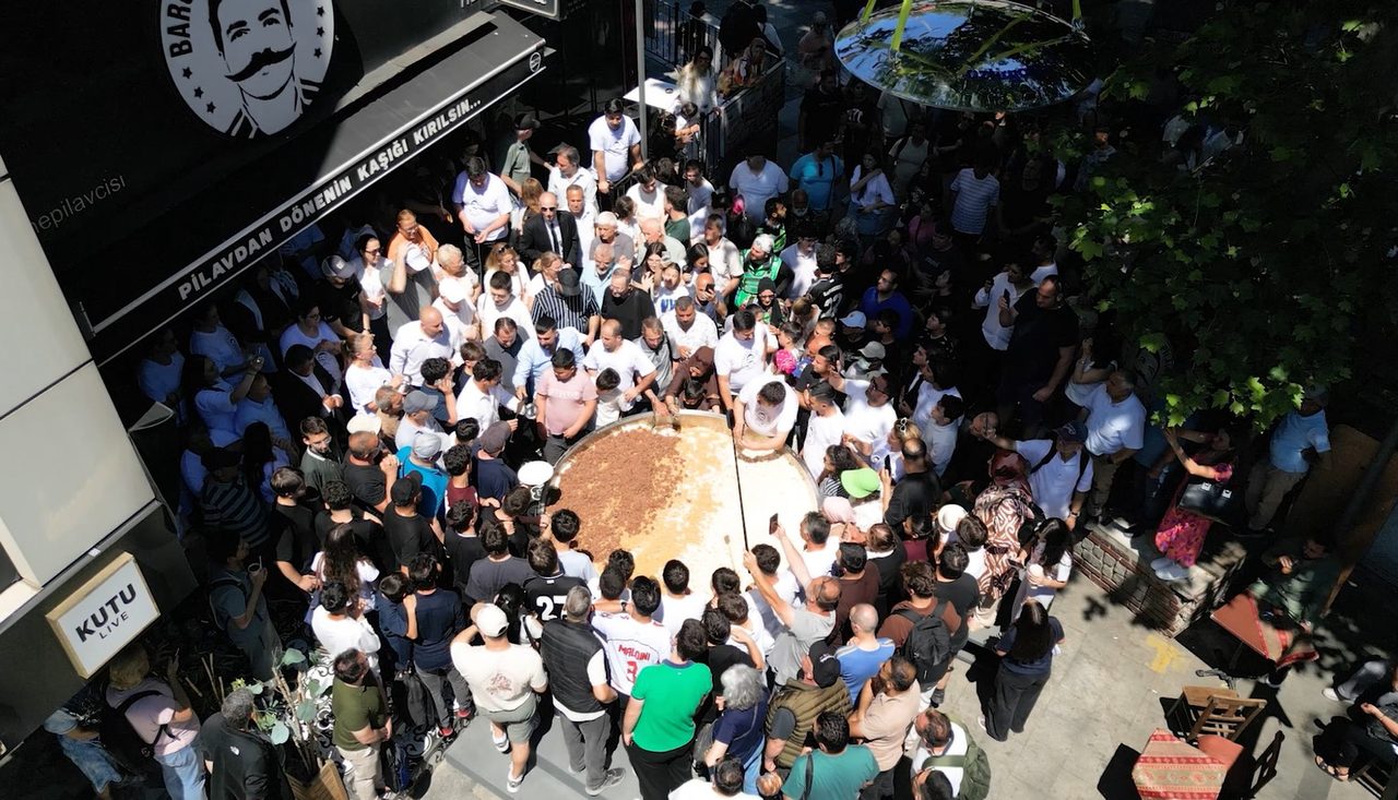 Baruthane Pilavcısı 16. Yılında 16 Ton Pilav Dağıttı