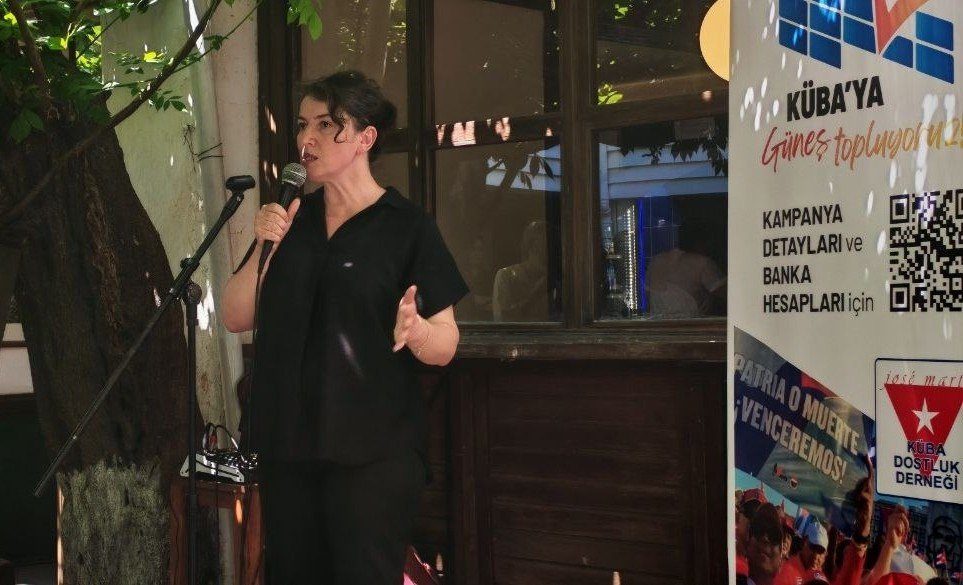 Çanakkale'de Küba'ya Güneş Paneli Desteği İçin Sanat Sergisi Açıldı