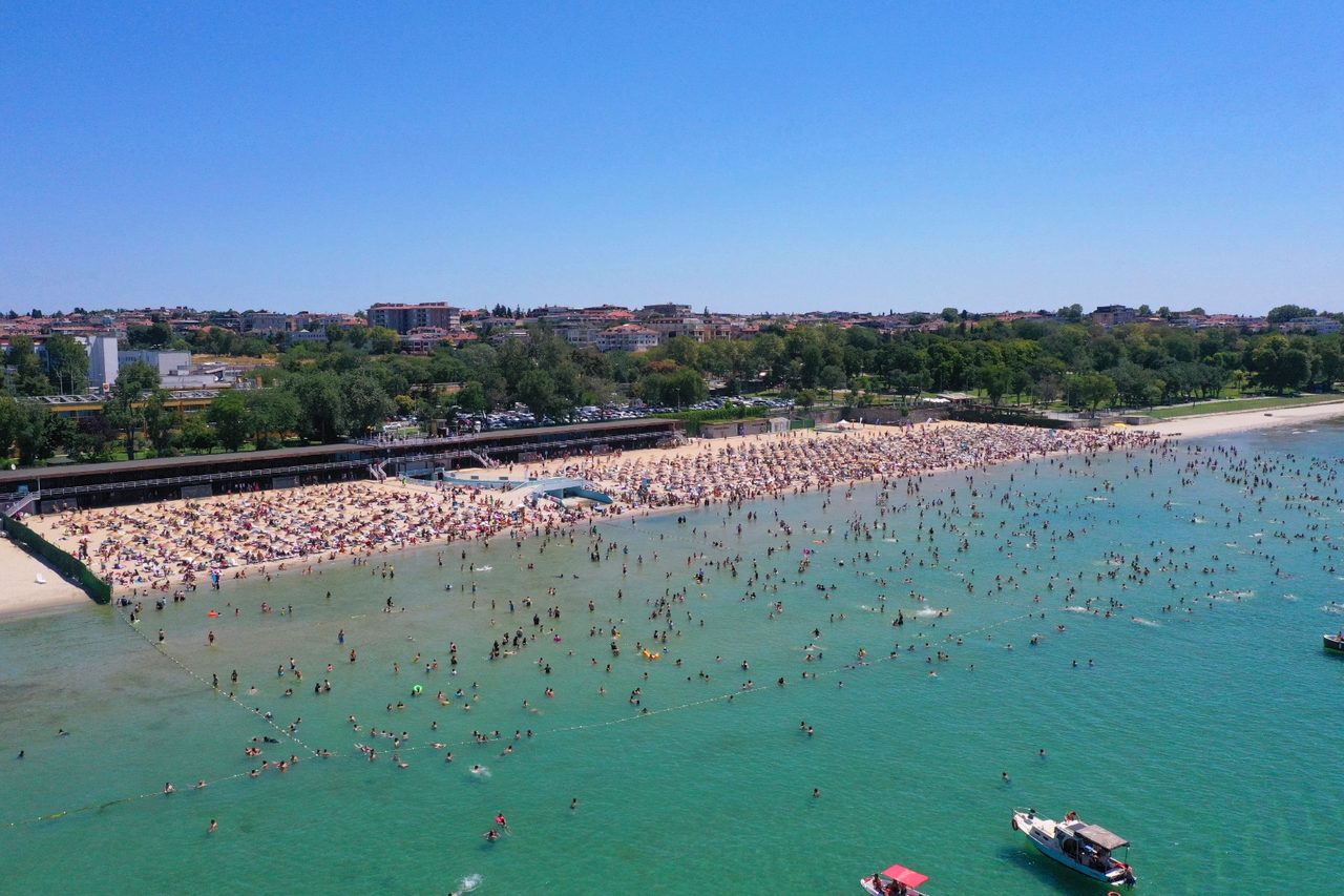 İBB'nin 14 Plajı 15 Haziran'da Açılıyor