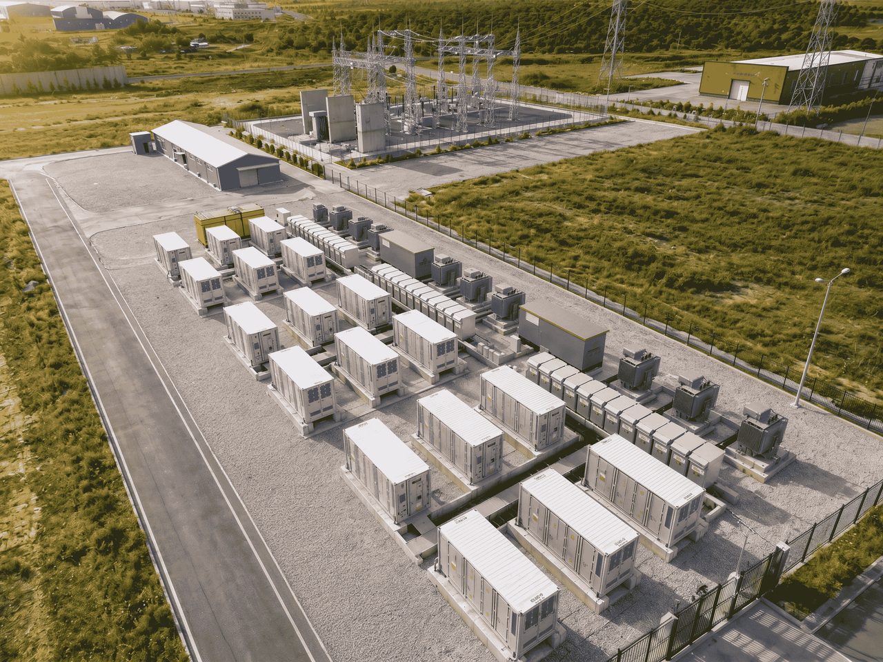 Aksa Enerji Türkiye'nin ilk müstakil elektrik depolama tesisini Şanlıurfa'da açtı
