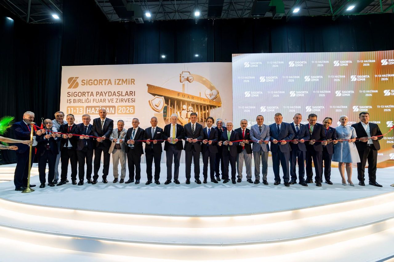 Sigorta İzmir fuar ve zirvesi sektör paydaşlarını bir araya getirdi