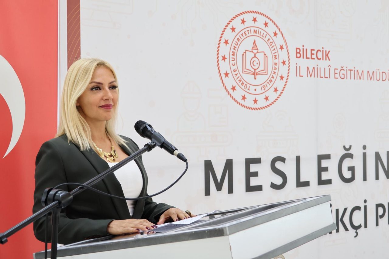 Bilecik'te Meslek Lisesi Öğrencileri Yapay Zeka Projelerinde Yarıştı