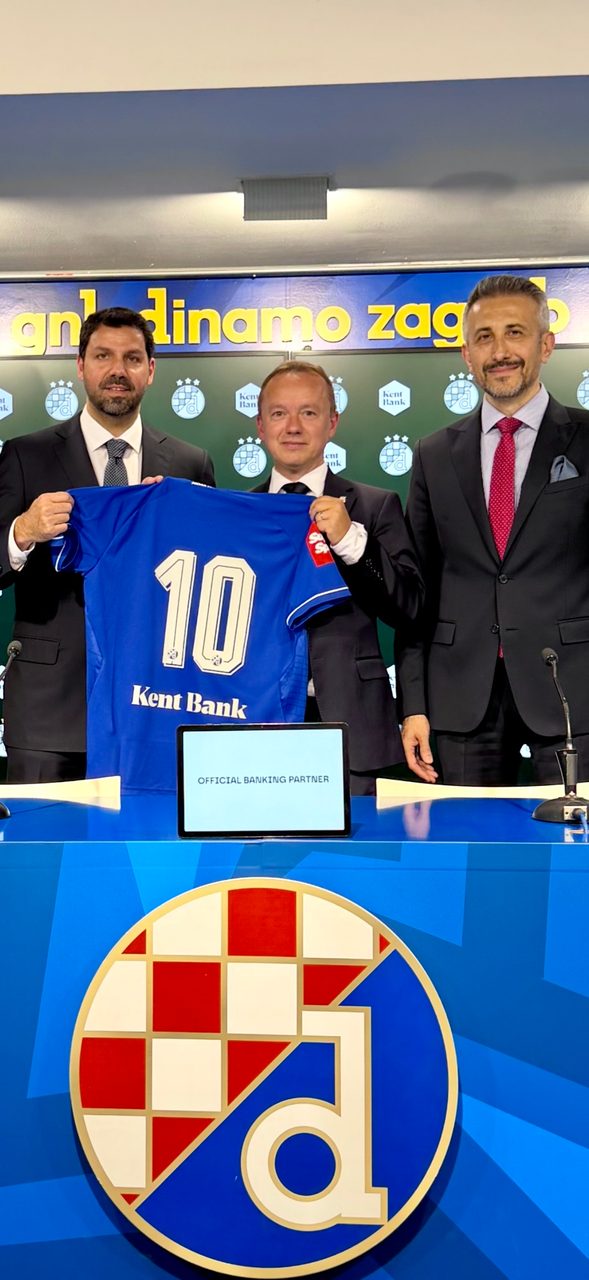 Süzer Group, GNK Dinamo Zagreb'in Forma Sponsoru Oldu