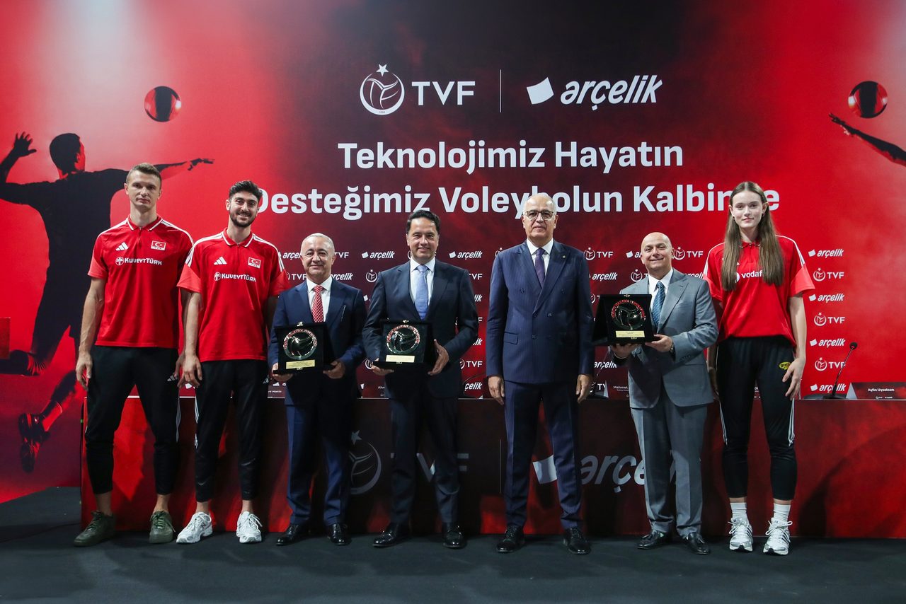 Arçelik, Voleybol Milli Takımlarının Sponsoru Oldu