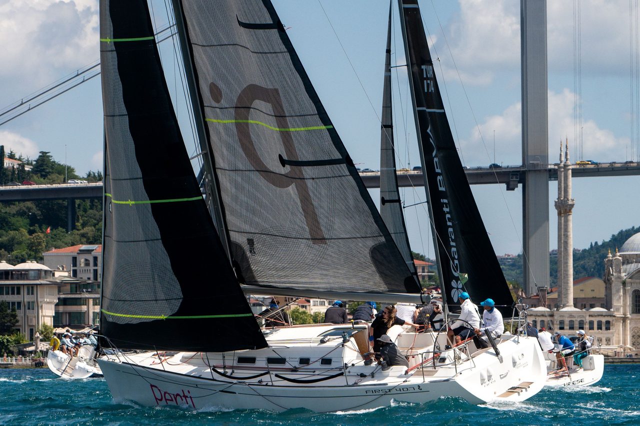 14. TAYK–Eker Olympos Regatta Boğaz'da sona erdi, Orient Express 6 şampiyonluk kupasını aldı