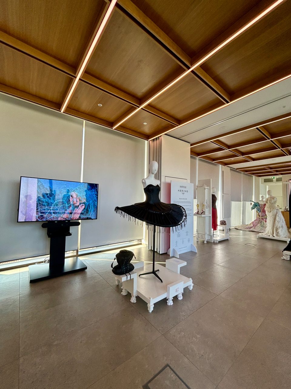 Türk biyoteknoloji şirketi GOZEN'in LUNAFORM™ Milano Moda Haftası'nda sergilendi